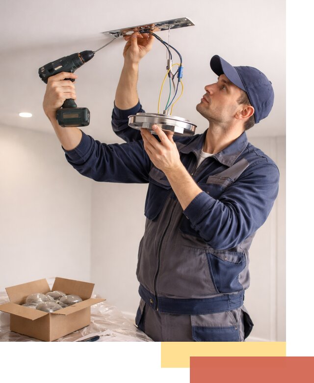 Установка люстры в натяжной потолок в Старой Руссе