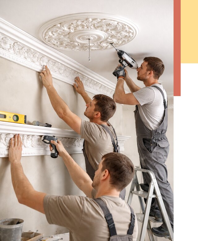 Монтаж лепнины на потолок в Старой Руссе от 3261 руб. быстро и недорого | ОТДЕЛОЧНИК-Срс