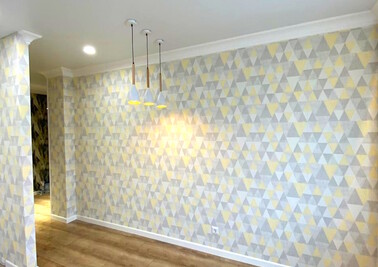 Поклейка обоев в квартире